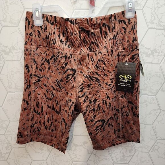 Nwt lot of two bike shorts with pockets - Picture 8 of 14